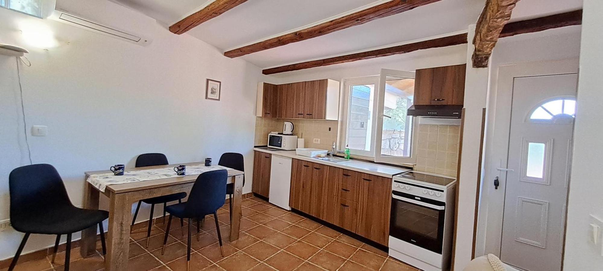 Holiday Houses Marta Ровінь Екстер'єр фото