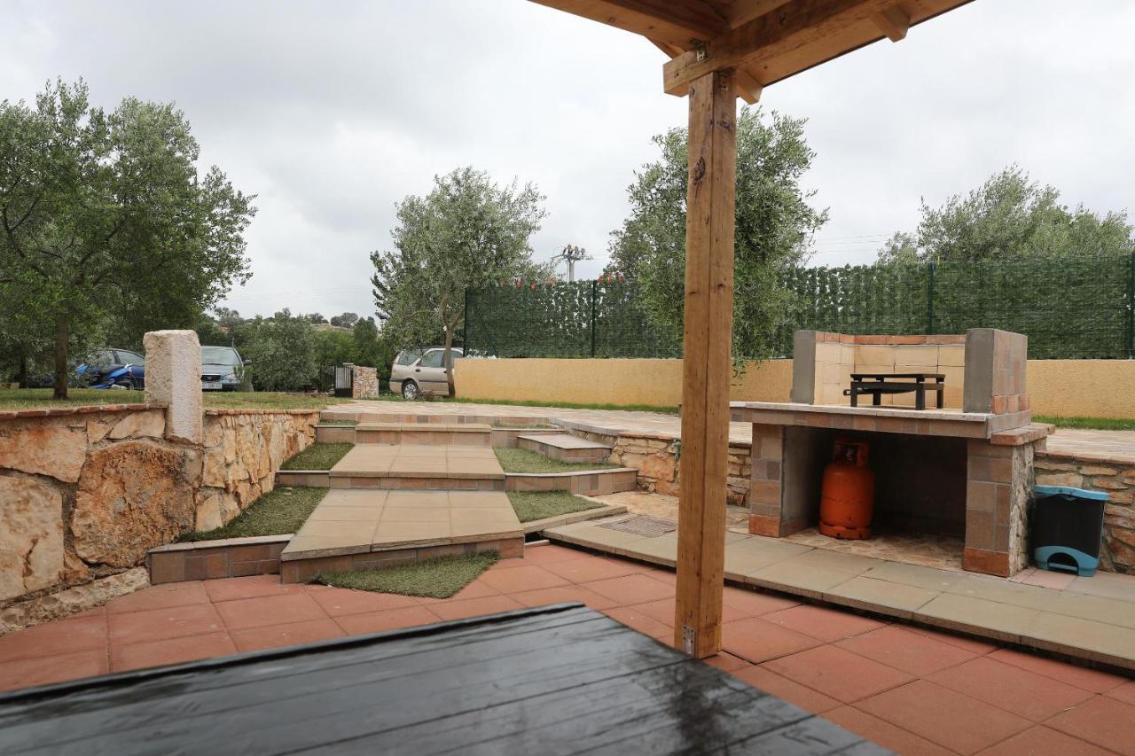Holiday Houses Marta Ровінь Екстер'єр фото